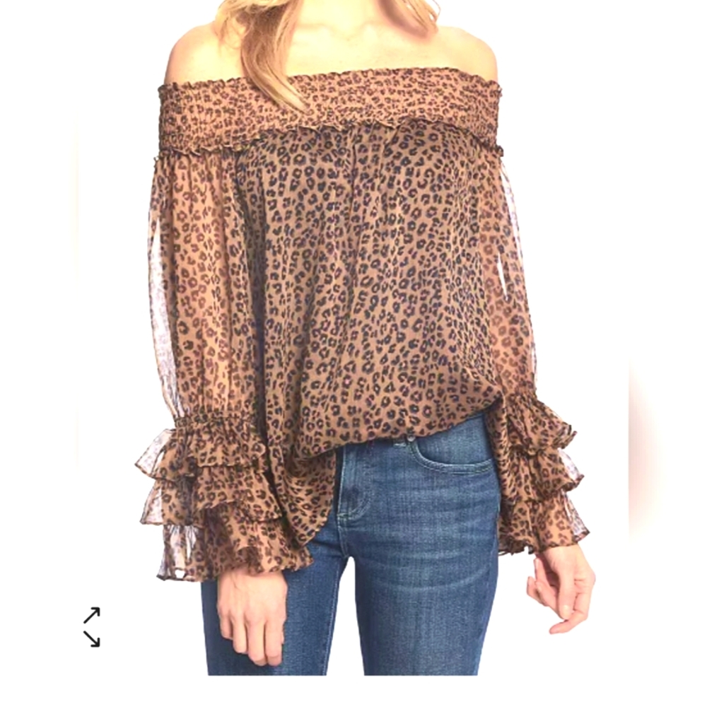 CECE Leopard print blouse
